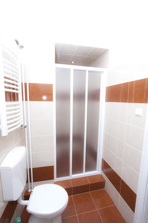 Andrassy Apartment With Inside Parking Βουδαπέστη Δωμάτιο φωτογραφία